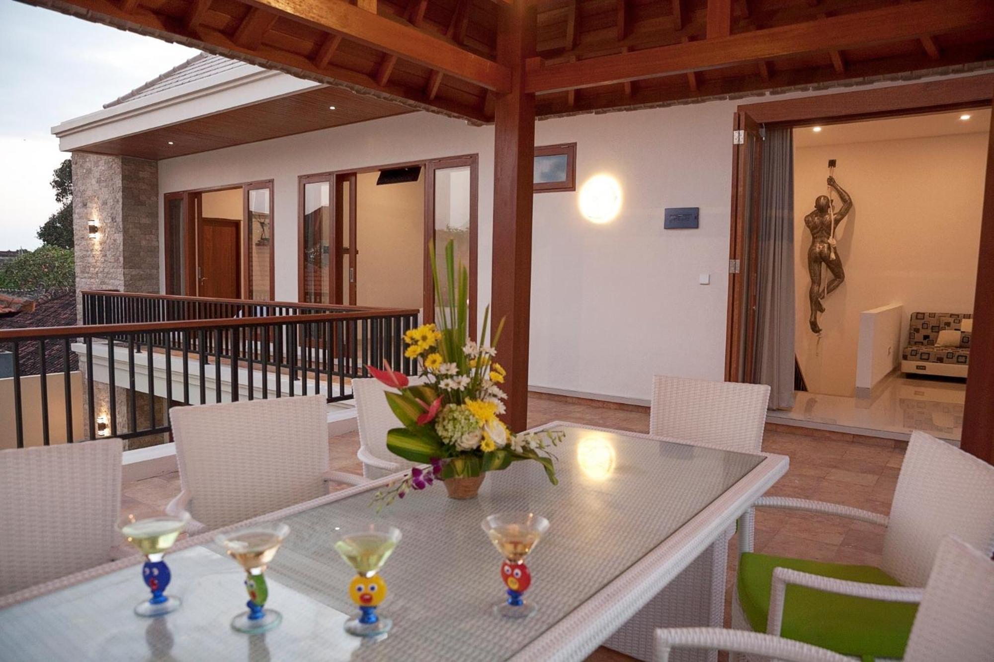Pineapple Villa Sanur Екстериор снимка