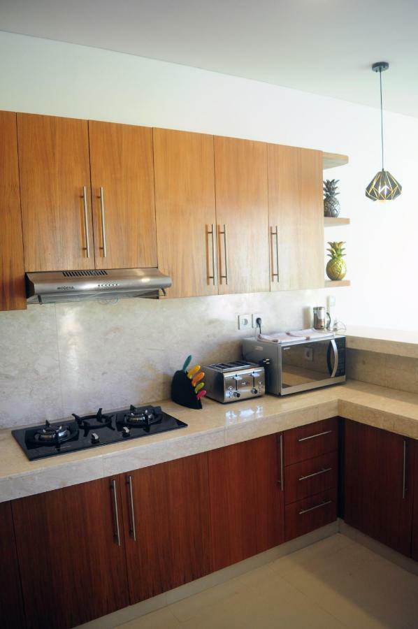 Pineapple Villa Sanur Екстериор снимка